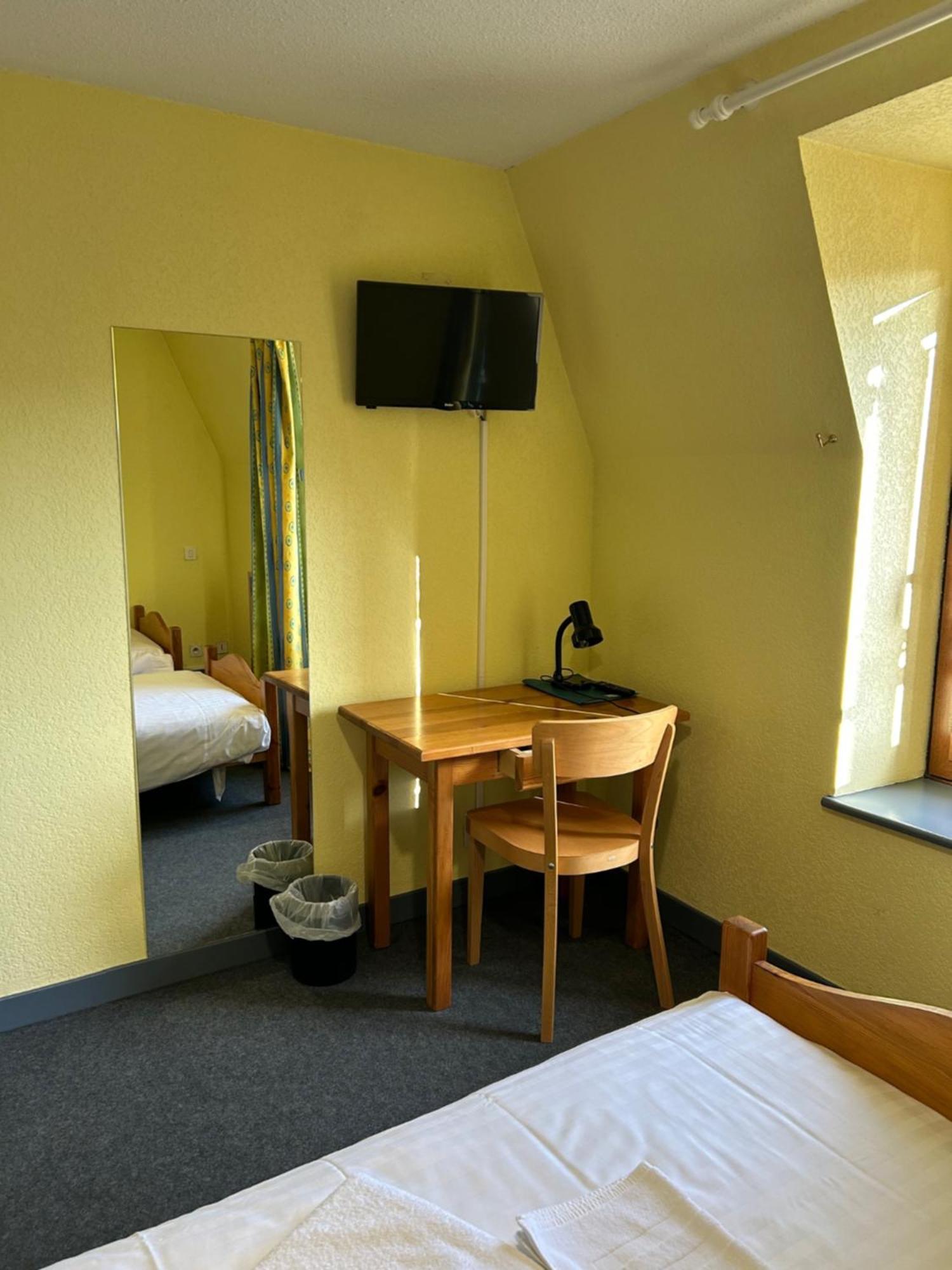 Aux Globe-Trotters Hotell Murat  Exteriör bild