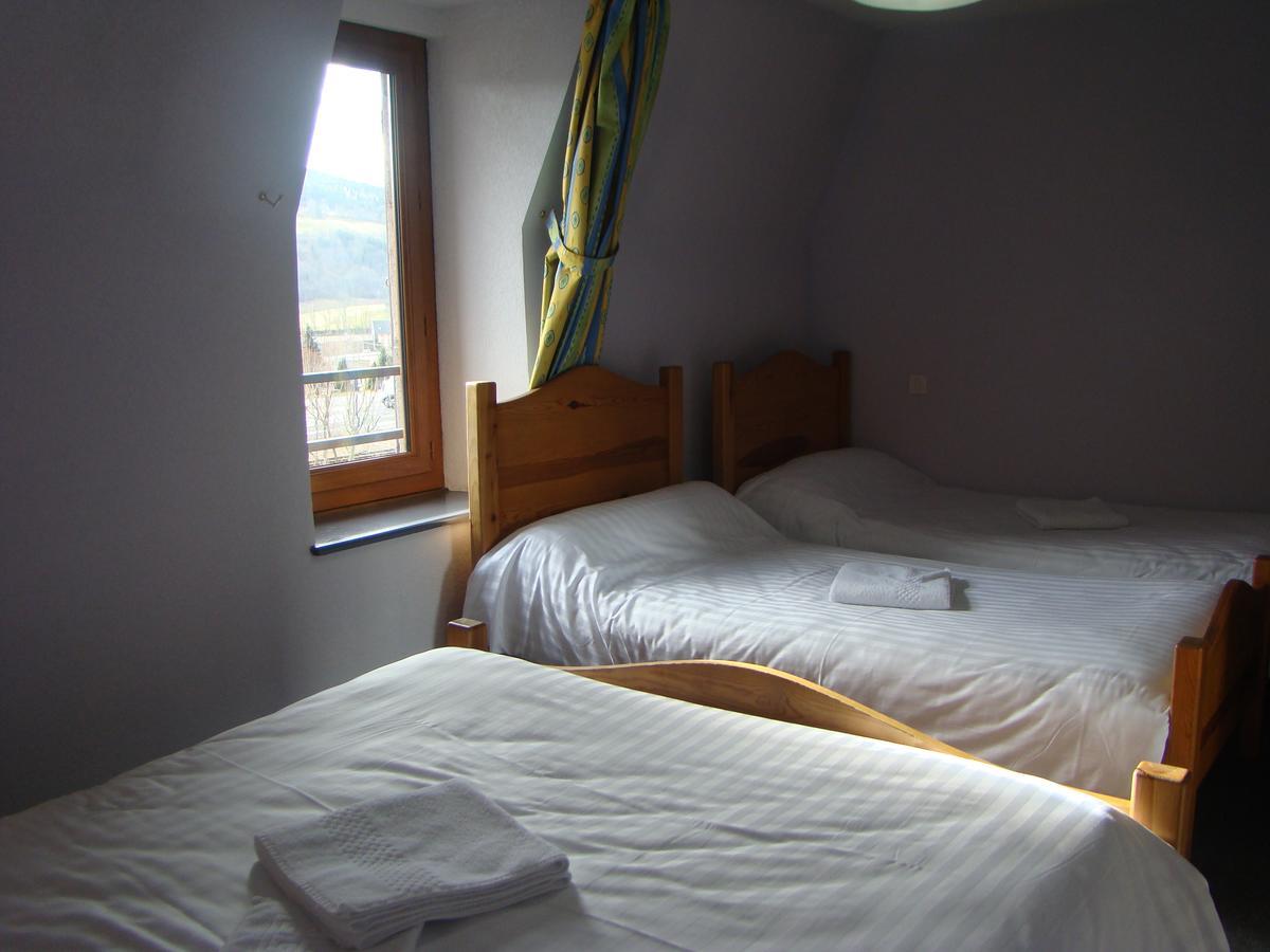 Aux Globe-Trotters Hotell Murat  Exteriör bild